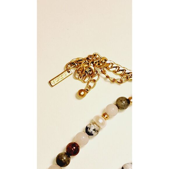 White House black market bead Stone necklace gold multi color Great condition. - Picture 4 of 6